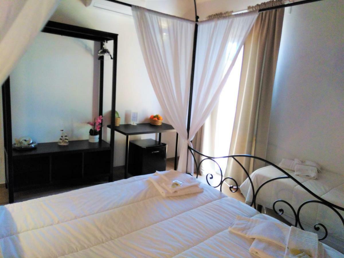 Hotel Residence Noto Marina Exterior photo